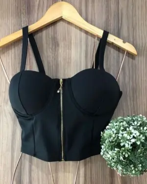 cropped preto com bojo​ estruturado