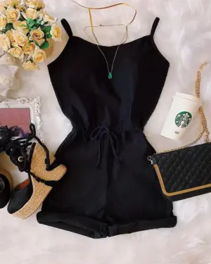 macaquinho curto preto